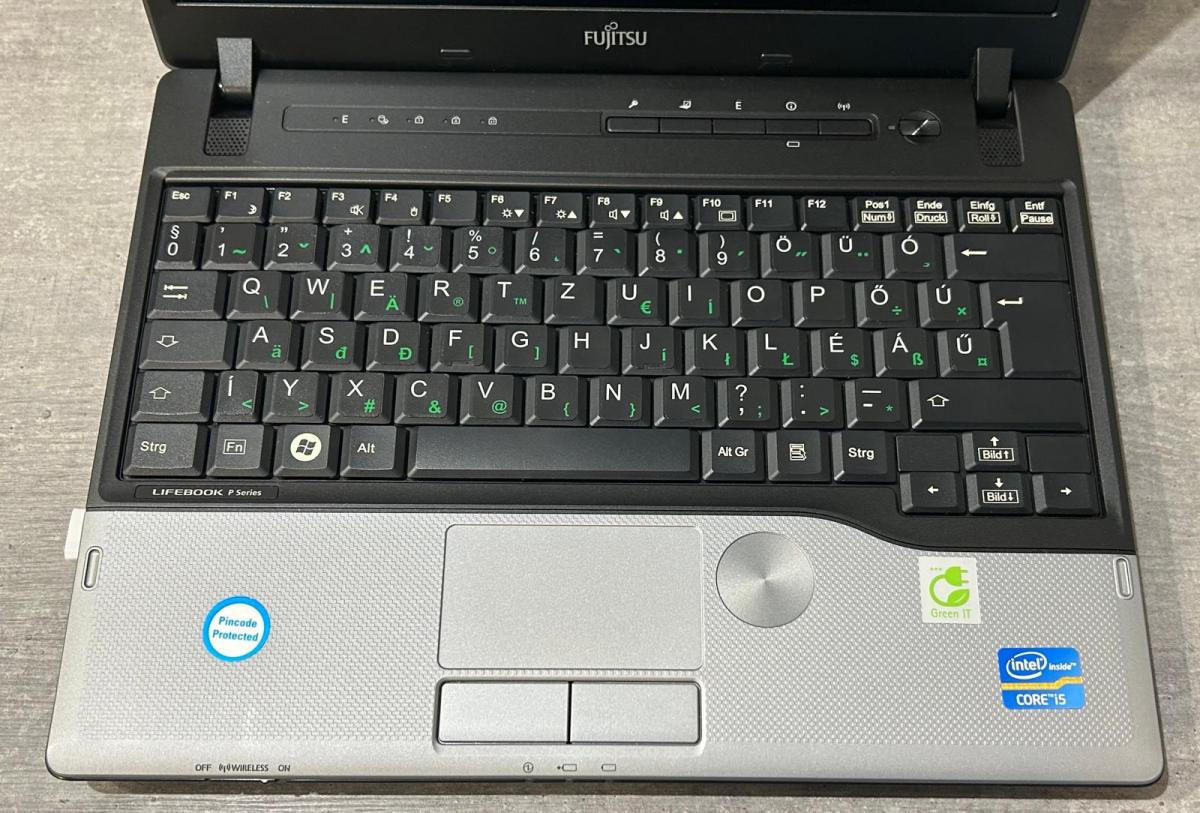 Fujitsu Lifebook P702